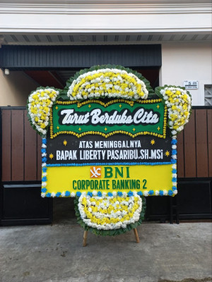 Papan Bunga Duka di Haruyan